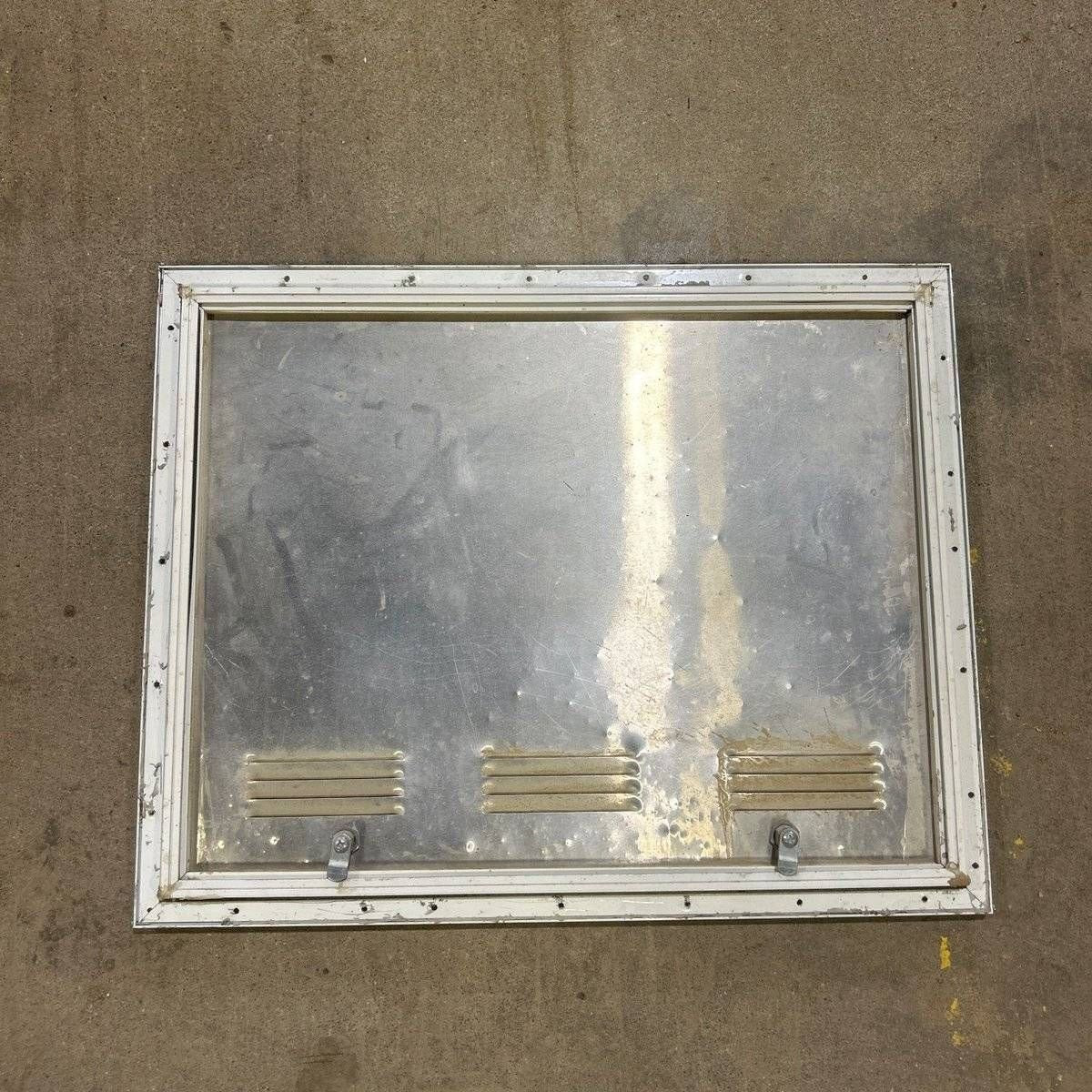 USED Square Corner Propane cargo door - 25.25 X 19.75 X 0.625  - Photo 4