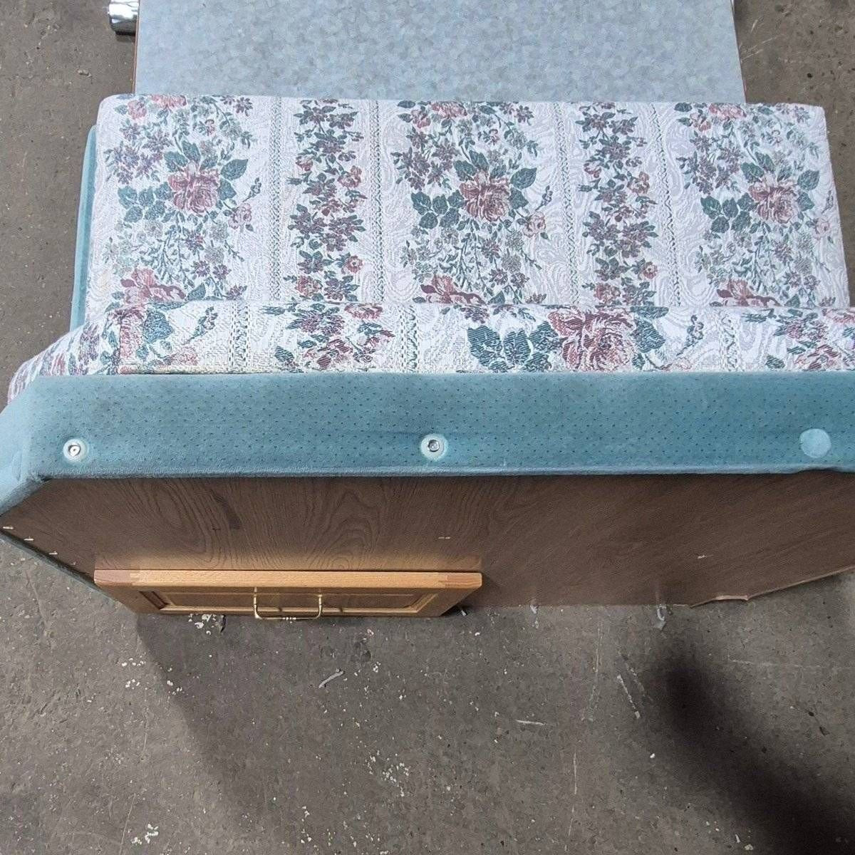 Used Complete RV Dinette Set, Does include table hardware - 78" x 40 3/4" x 32" - Photo 4