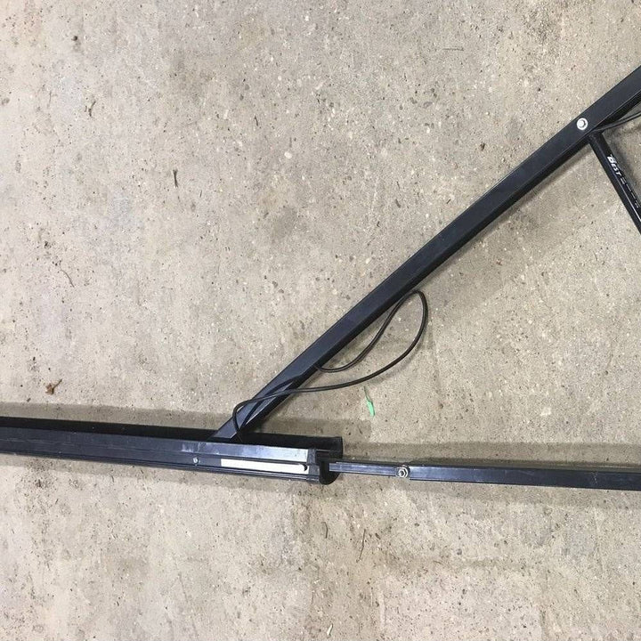 Used Lippert Solera Power Awning Arm, RH Power Side 63.5" - Photo 4