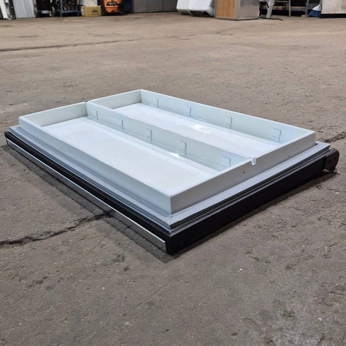Used Norcold Refrigerator Door, 32 1/2" x 22" - 61690038 - Photo 4