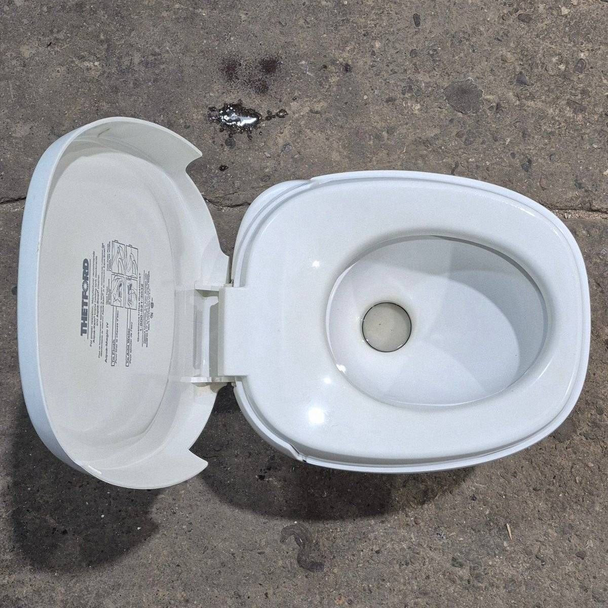 Used Complete Thetford Toilet, Foot Flush, High Profile, White - AQUA MAGIC IV , 24820 - Photo 4
