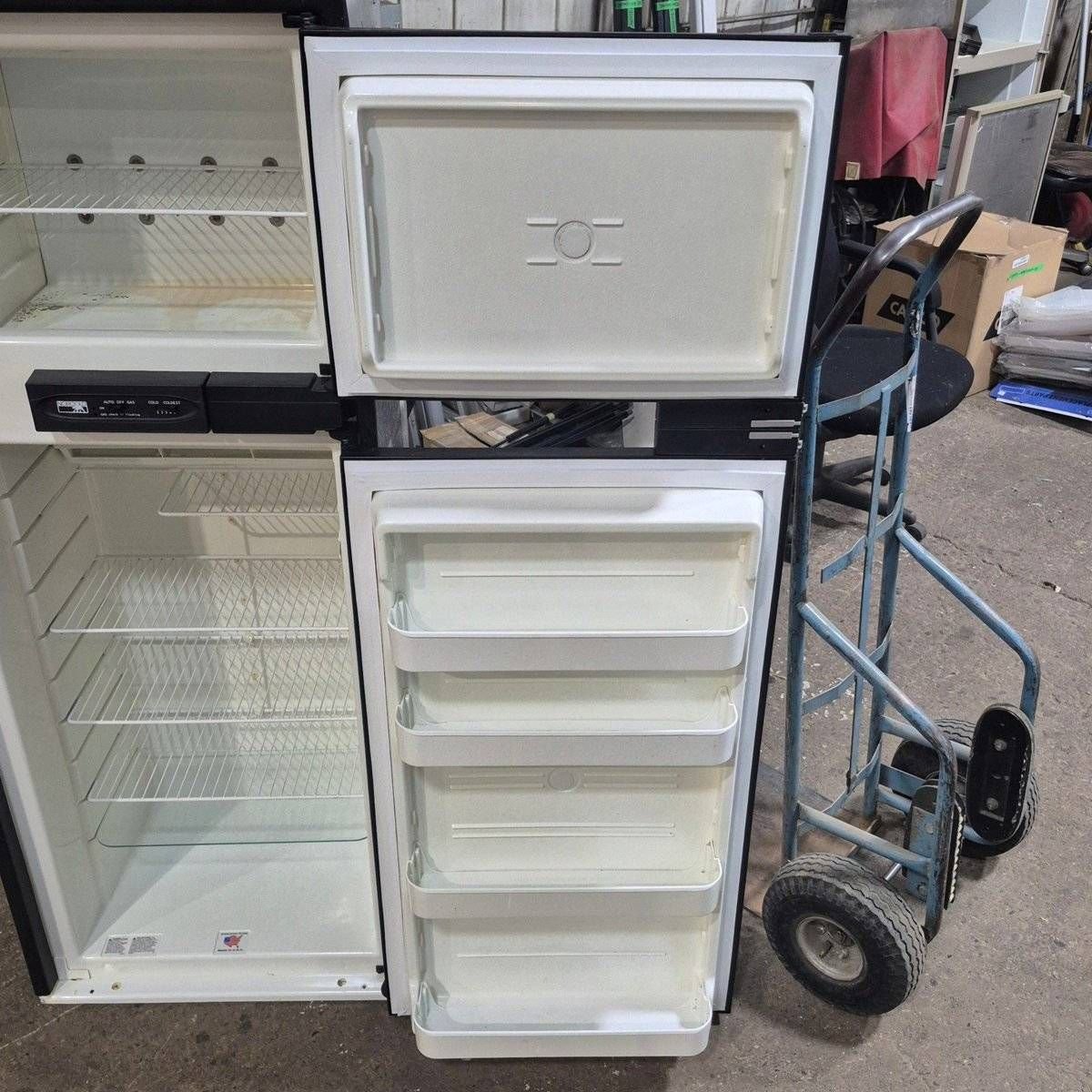 Used Complete Norcold Fridge, 2-Way - N811 - Photo 4