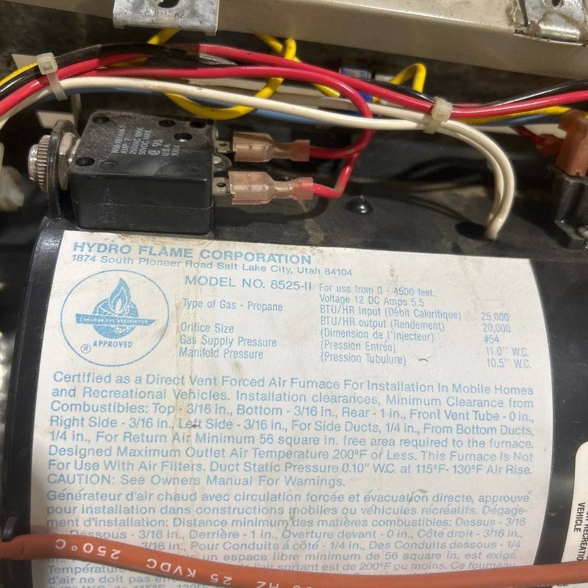 25000 BTU USED 8525 II HYDROFLAME RV Propane Furnace - Photo 4