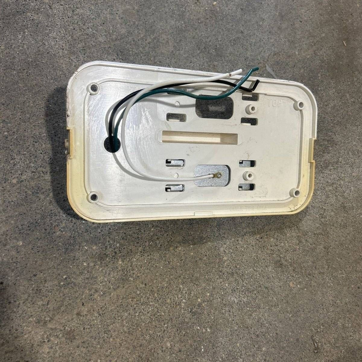Used RV Tail Light Base 30-92-XXX - Photo 4