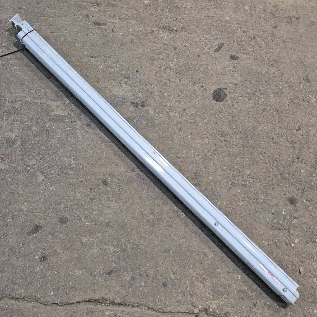 Used Dometic Awning Arm, Idler (Rear) Non-Powered, White, 65 1/2" - WeatherPro , 8551002.400B - Photo 4