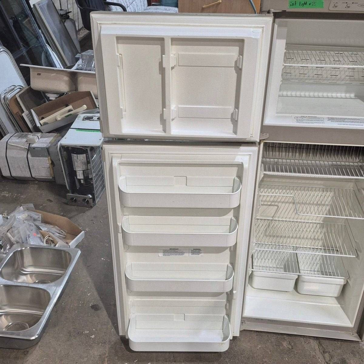 Used Complete Dometic Fridge, 2-Way - RM2852 - Photo 5