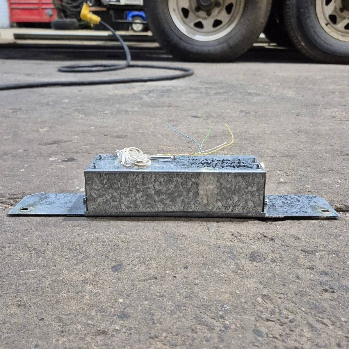 Used Coleman A/C Control Box - 8330-7332 - Photo 5