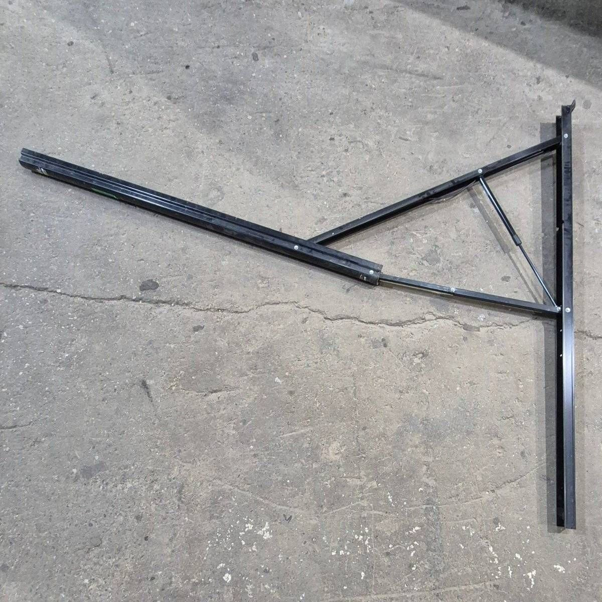 Used Lippert Awning Arm, Idler (Rear), Black, 69