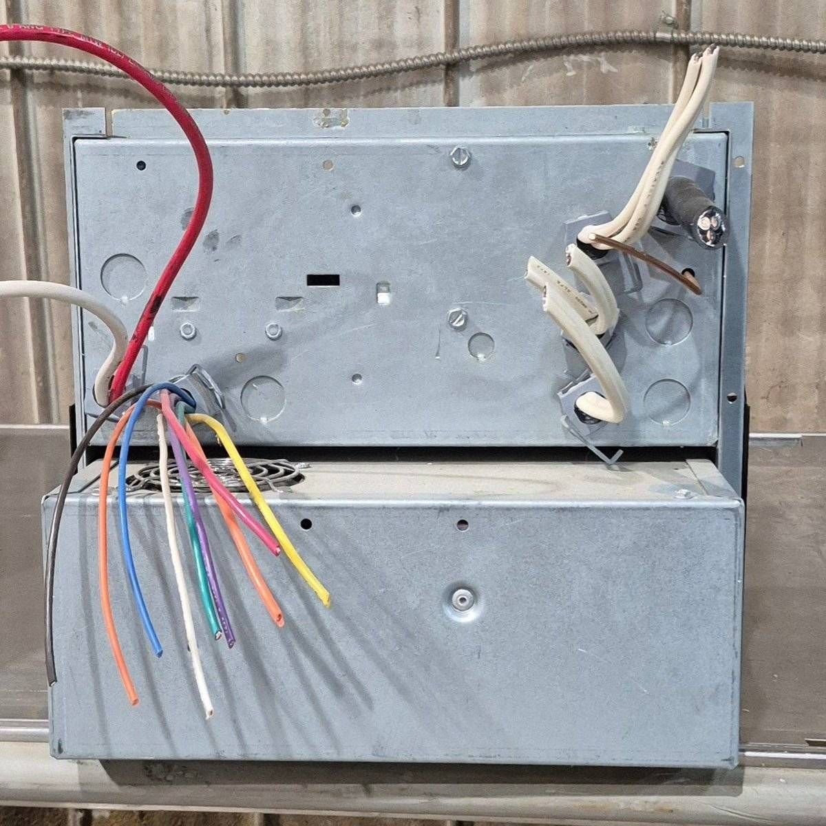 Used 45 AMP Magnetek Converter - Series 6300 A , Model 6345 - Photo 6