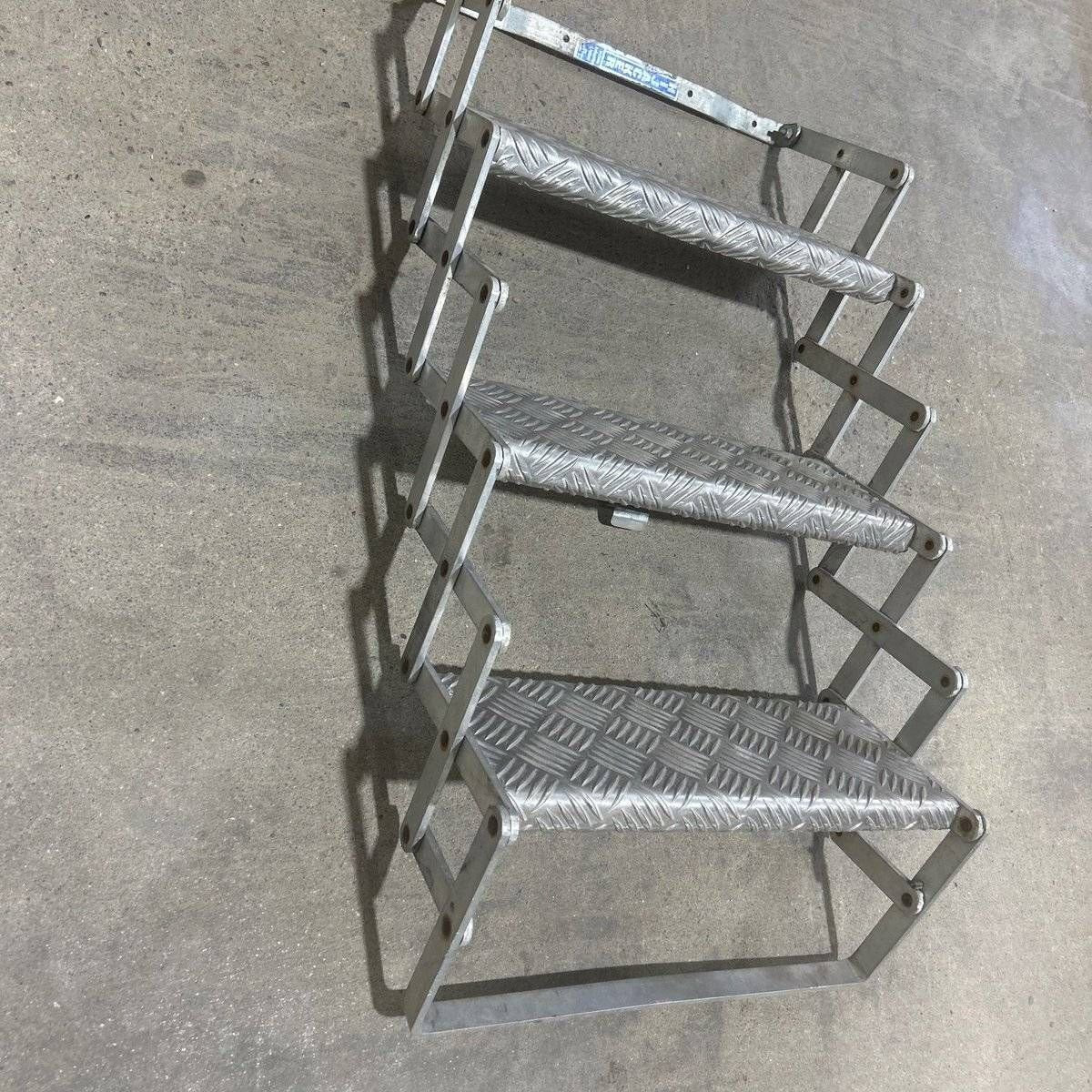 Used HIJACKER Aluminum Truck Camper Step - 3 step - Photo 6