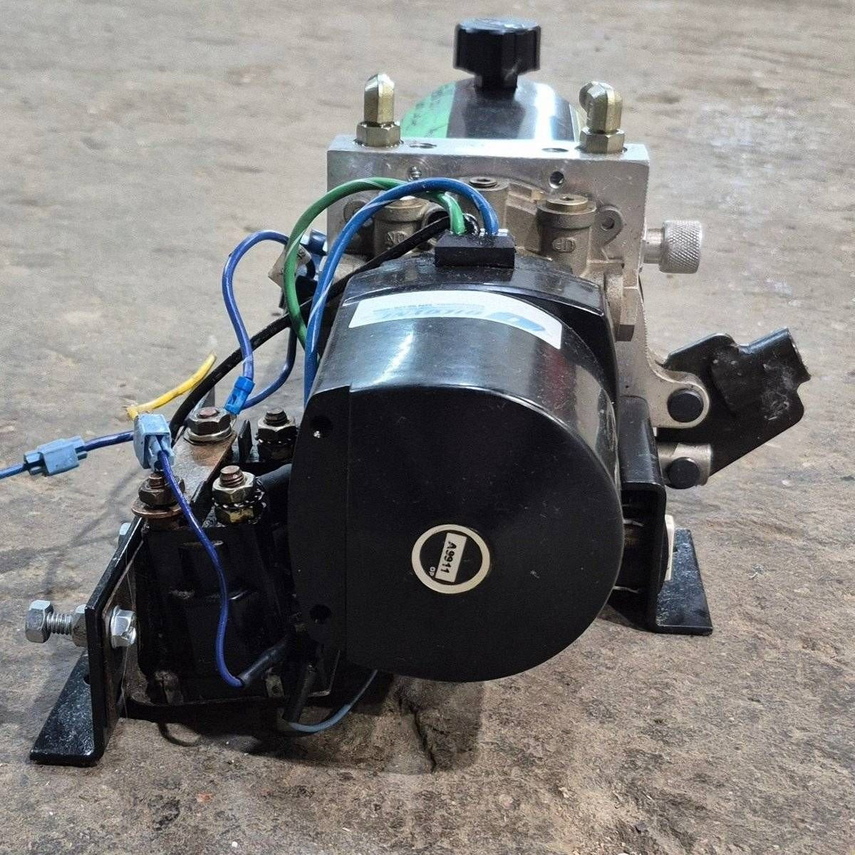 Used Dewald RV Slide Out Hydraulic Pump/ Motor/ Tank Assembly - Photo 7