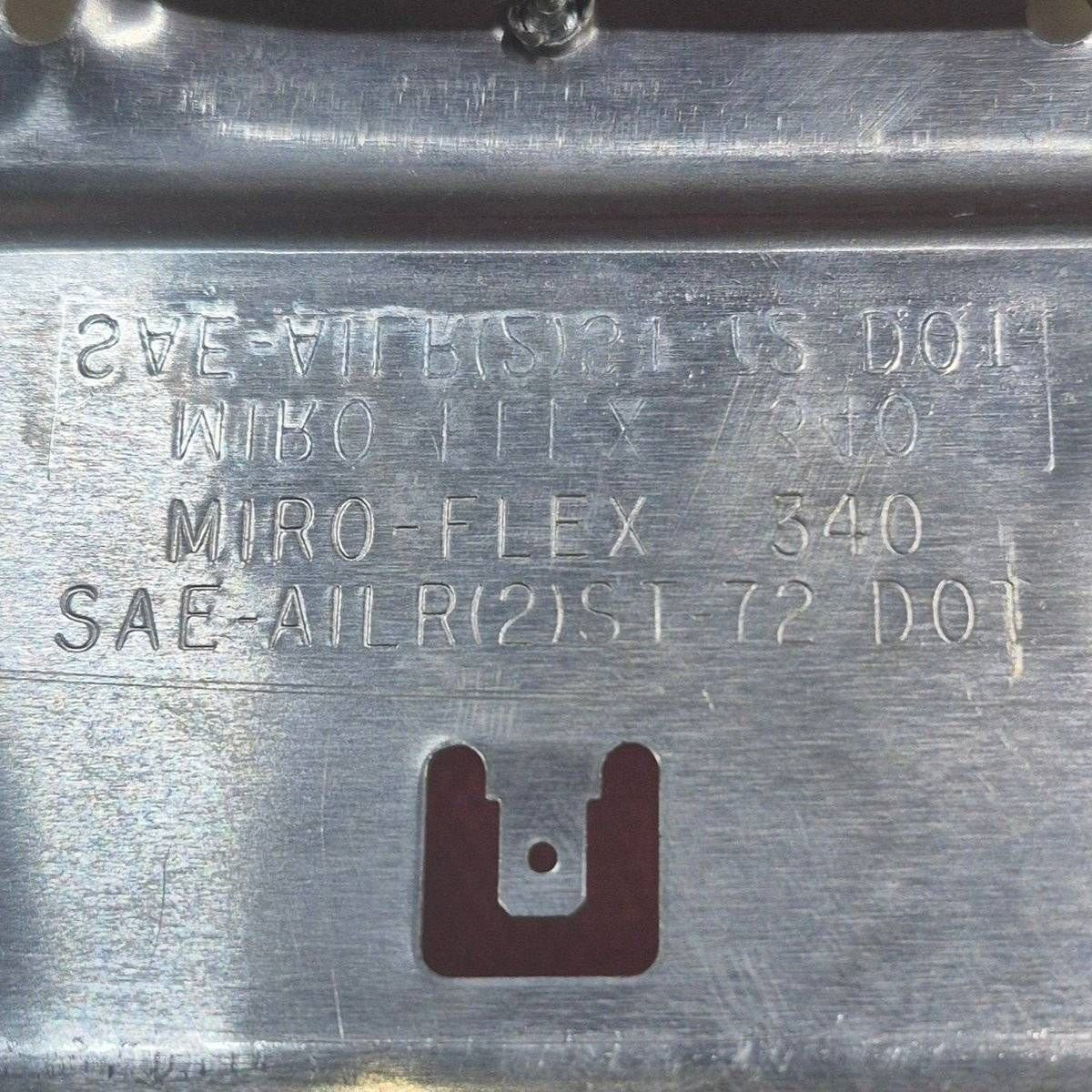 Used Miro-Flex RV Tail Light Assembly, With License Plate Bracket,  10 1/8" X 7" X 2 3/4" - 340 - Photo 7