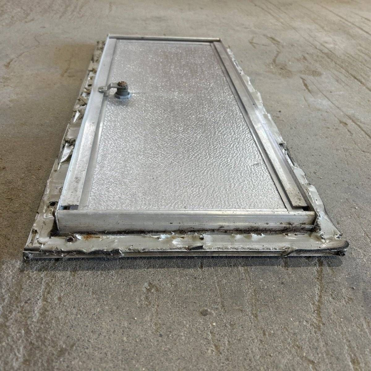 Used Square Cornered Cargo Door - 23.0 X 9.25 X 0.625 - Photo 7
