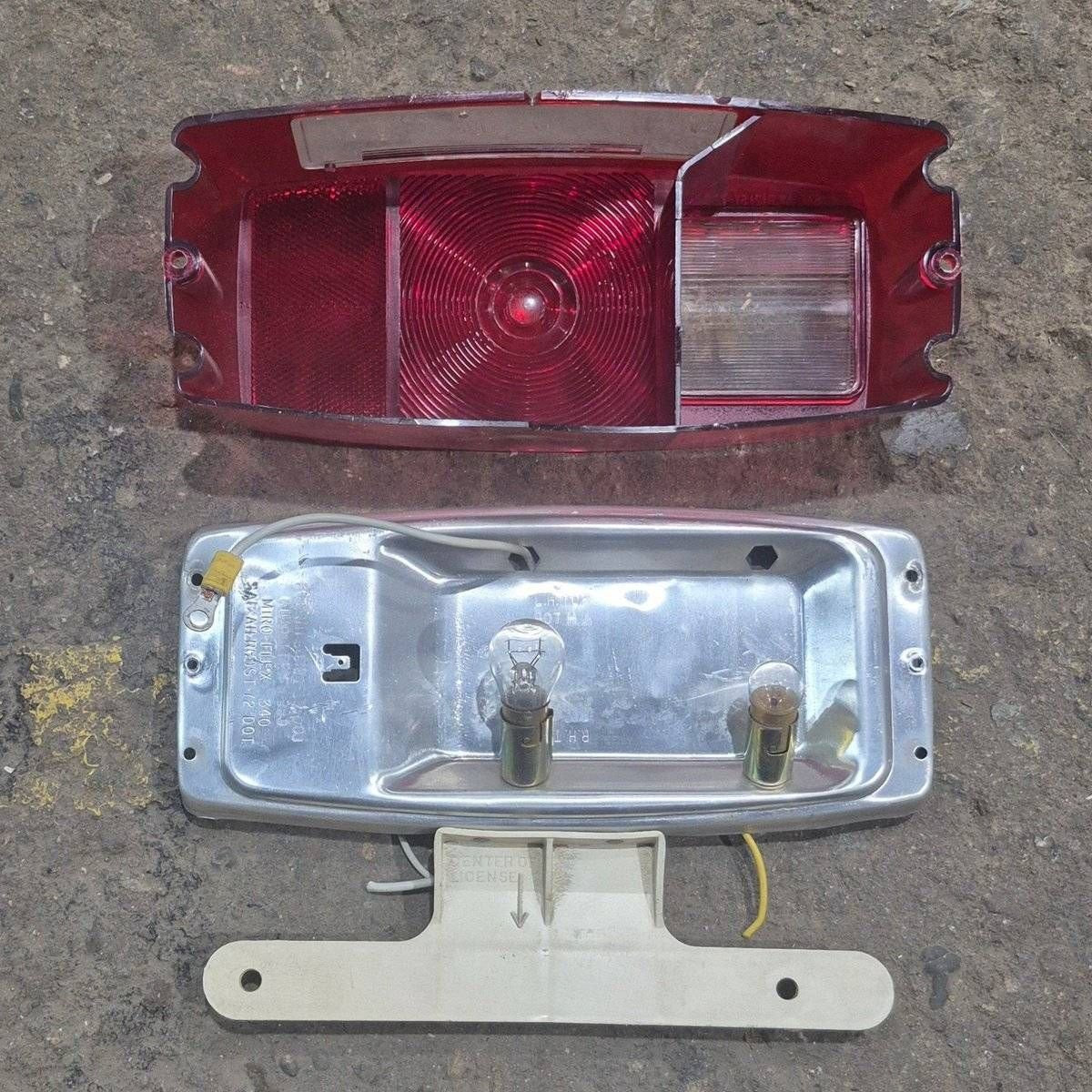 Used Miro-Flex RV Tail Light Assembly, With License Plate Bracket,  10 1/8" X 7" X 2 3/4" - 340 - Photo 8