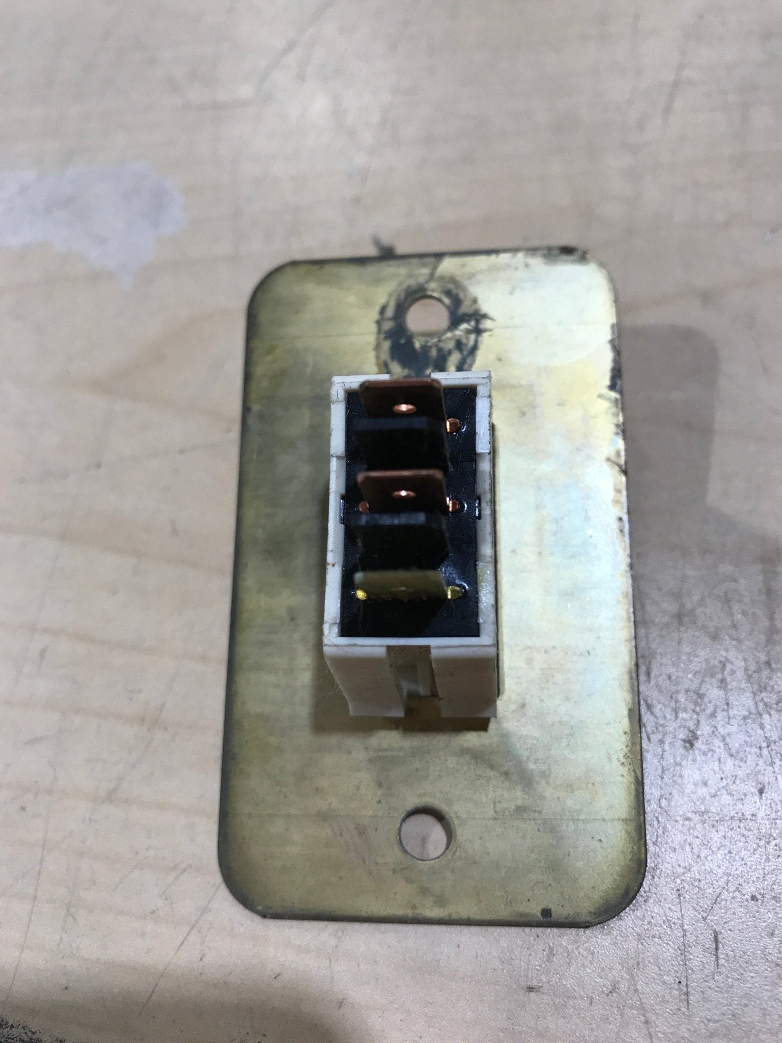 Used 12v RV Single Light Indicator Switch - Young Farts RV Parts