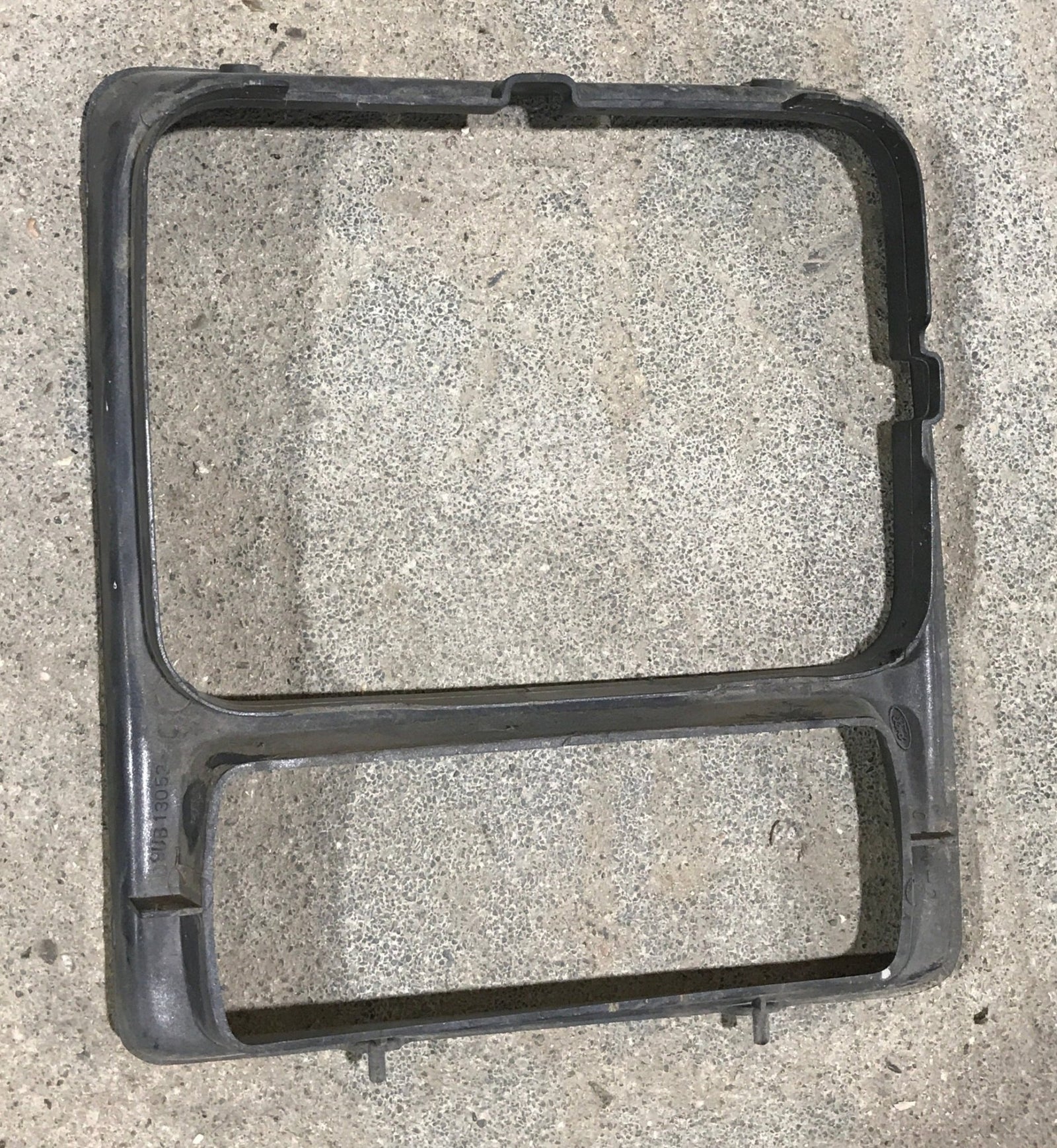 Used 1989 Ford Class C Headlight Housing - Drivers side - Young Farts RV Parts