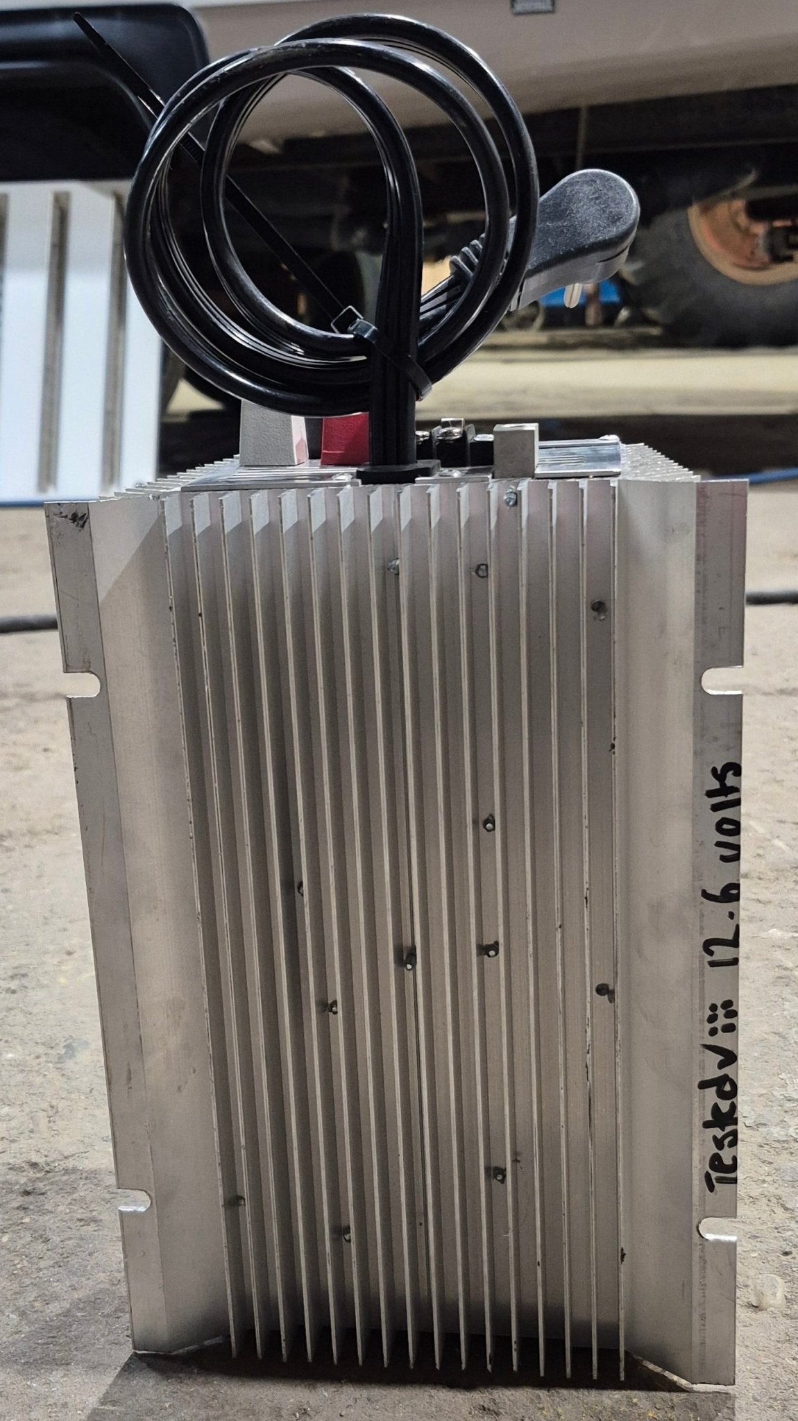 Used 40 AMP POWER SOURCE Power Station - Model PC40 - Young Farts RV Parts