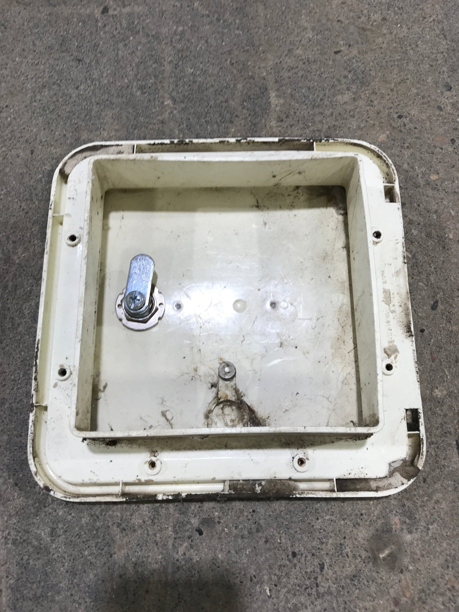 Used 9 1/4" W RV Access Hatch - Young Farts RV Parts