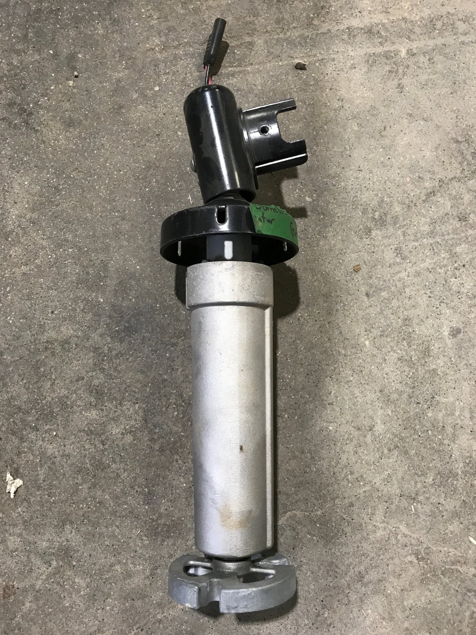 USED A&E DOMETIC RV AWNING DRIVE ASSEMBLY FITS 9100 - BLACK - Young Farts RV Parts