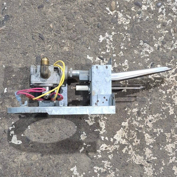 Used Atwood Hydroflame Furnace Gas Valve/ Burner Assembly - 25M16V - Young Farts RV Parts