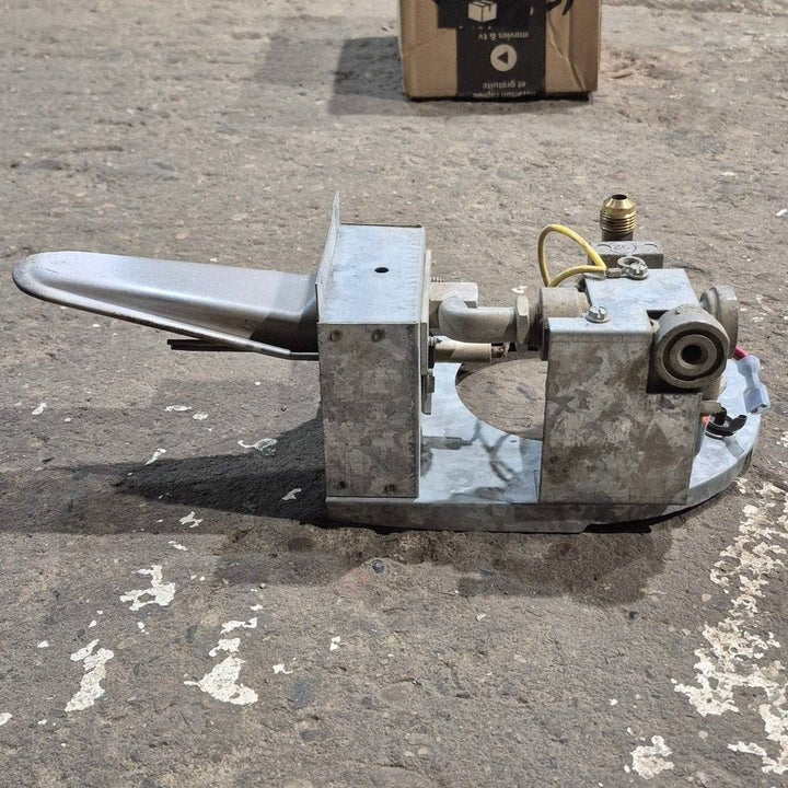 Used Atwood Hydroflame Furnace Gas Valve/ Burner Assembly - 25M16V - Young Farts RV Parts