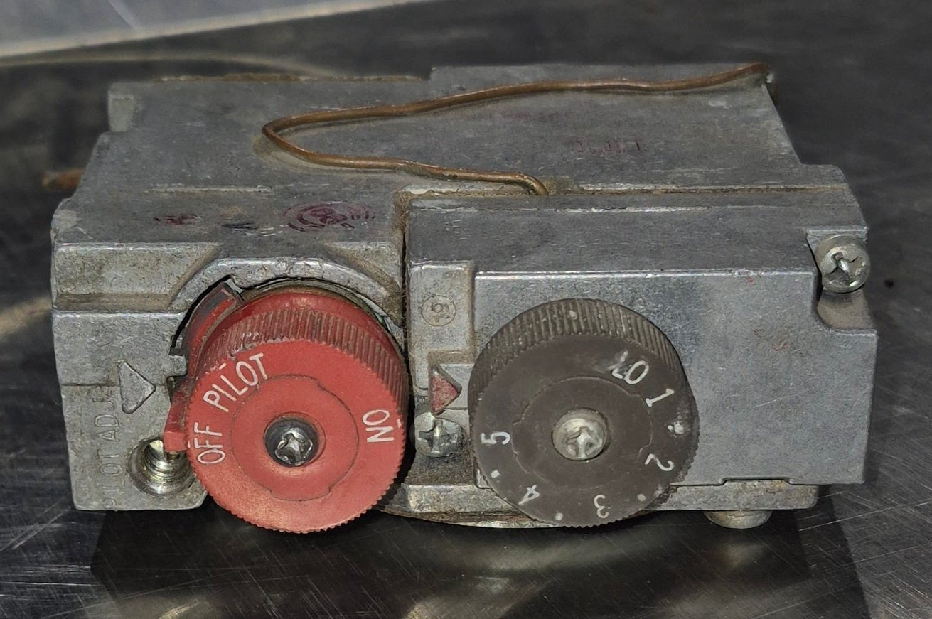 Used Atwood / HydroFlame (ITT General Controls) Furnace Gas Valve - Young Farts RV Parts