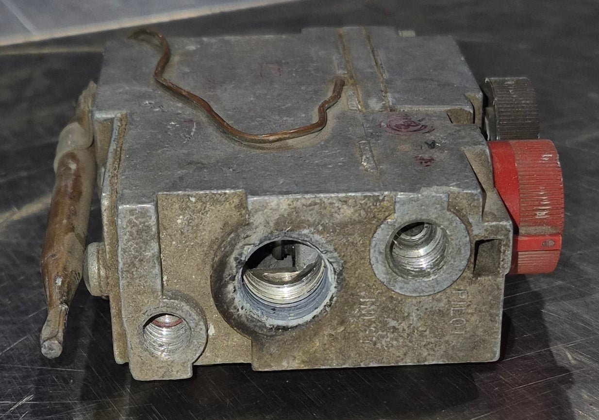 Used Atwood / HydroFlame (ITT General Controls) Furnace Gas Valve - Young Farts RV Parts
