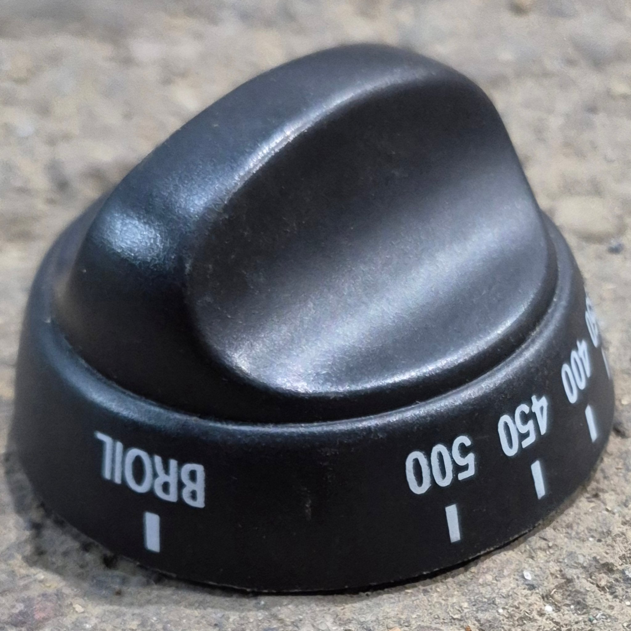 Used Atwood Oven Knob, Black - 57258 - Young Farts RV Parts