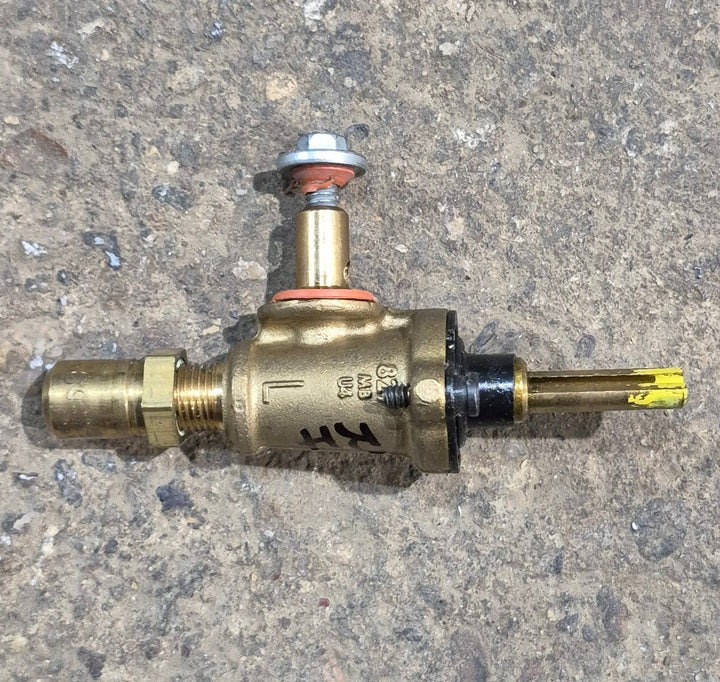 Used Atwood / Wedgewood Burner Valve, 6500 BTU, (After Serial  F11040784, Yellow) - 57213 - Young Farts RV Parts