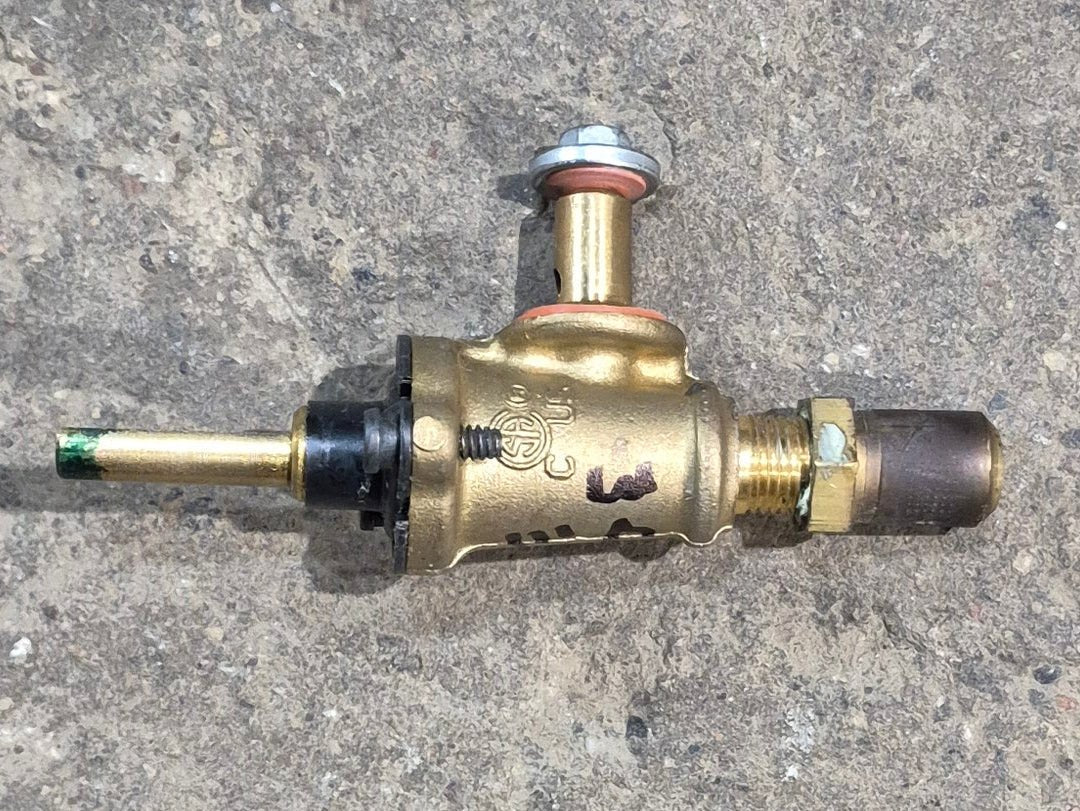 Used Atwood / Wedgewood Burner Valve, 9000 BTU, (After Serial  F11040784, Green) - 57218 - Young Farts RV Parts