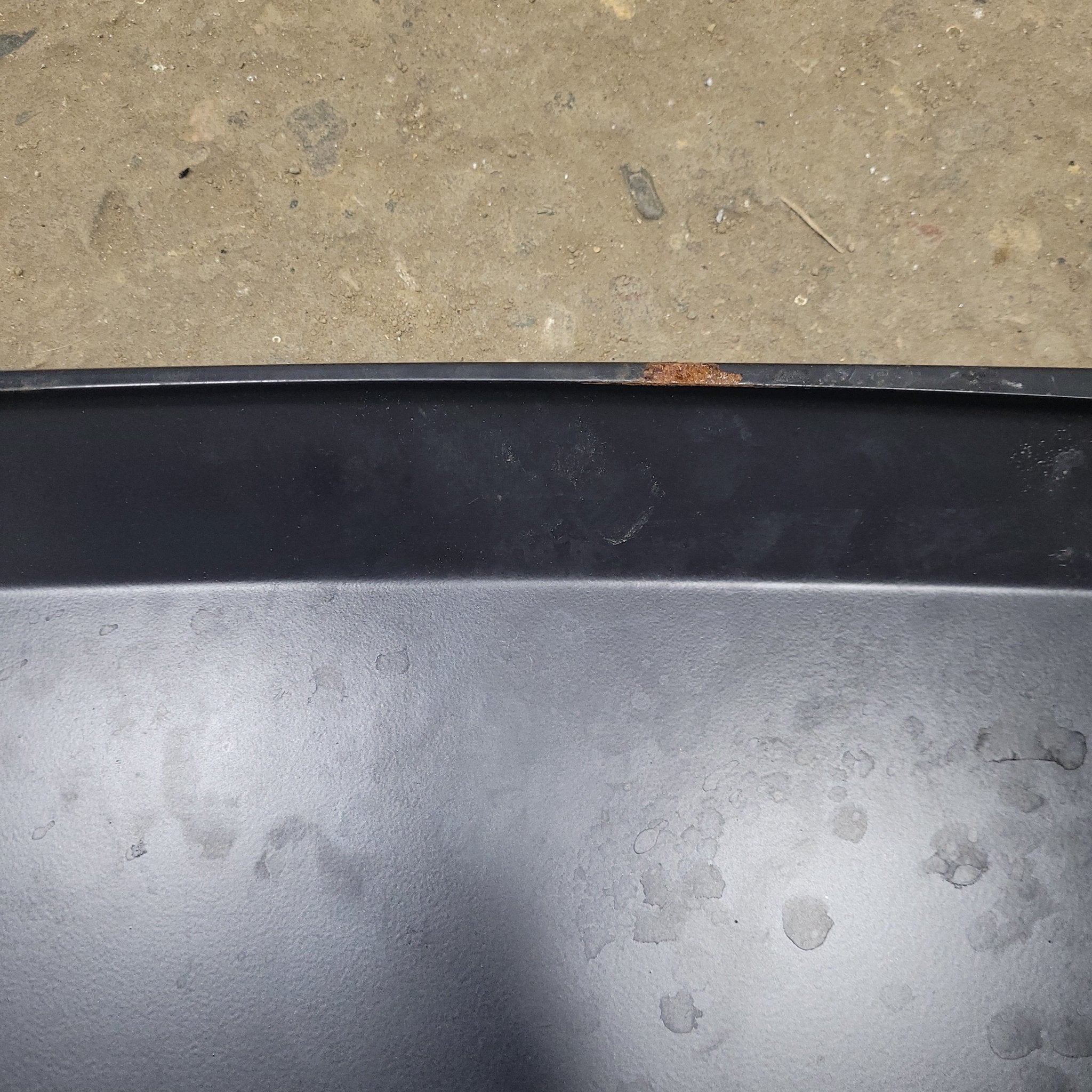 Used Atwood / Wedgewood Bi-Fold Cover, Black, UNSLOTTED - 56417