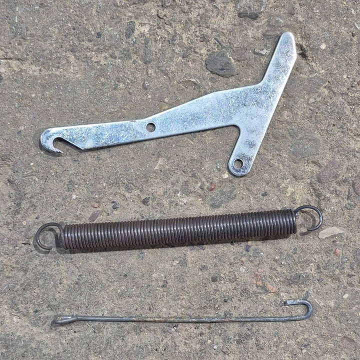 Used Atwood / Wedgewood Door Hinge Kit Assembly - Young Farts RV Parts