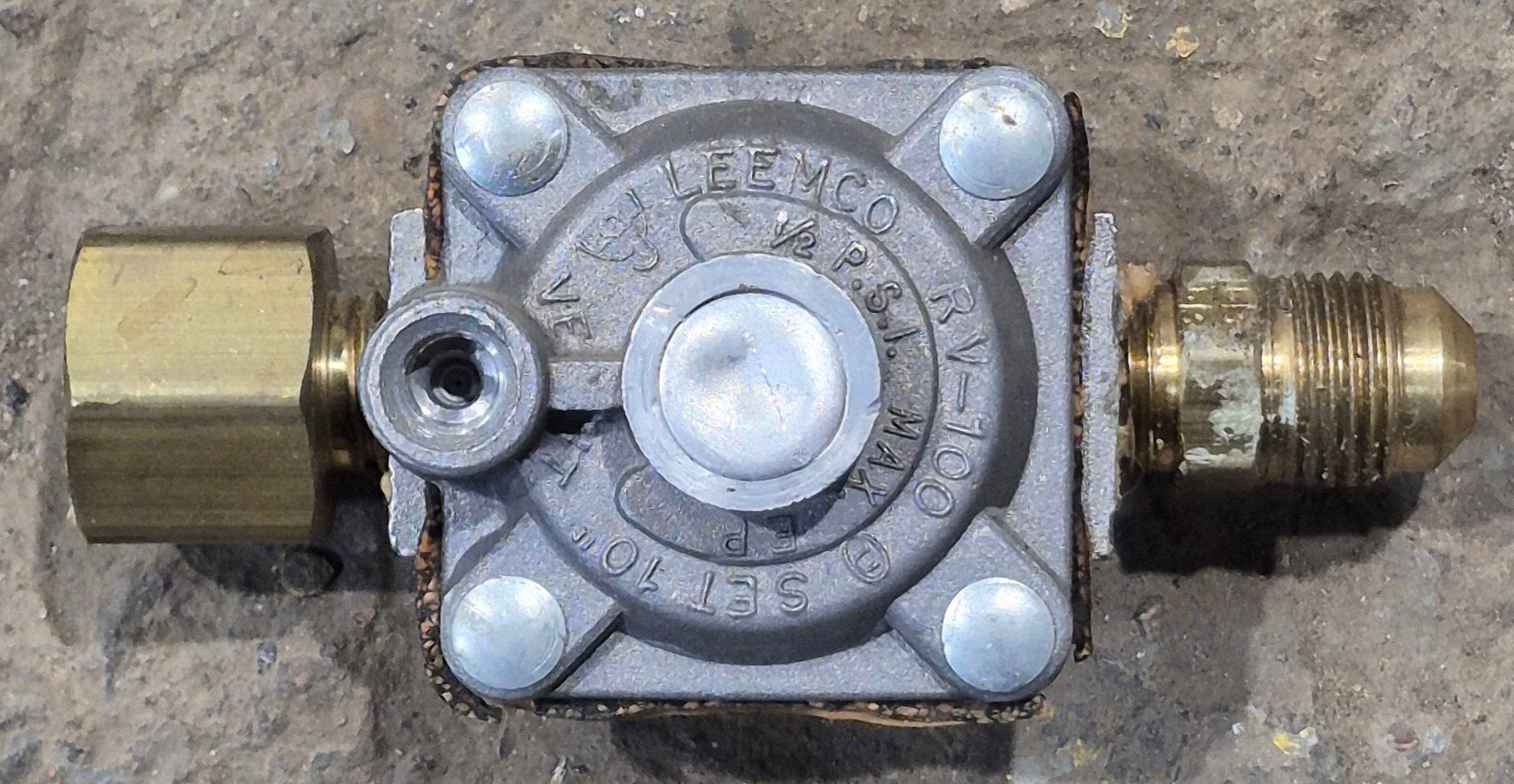 Used Atwood / Wedgewood Propane Regulator - Young Farts RV Parts