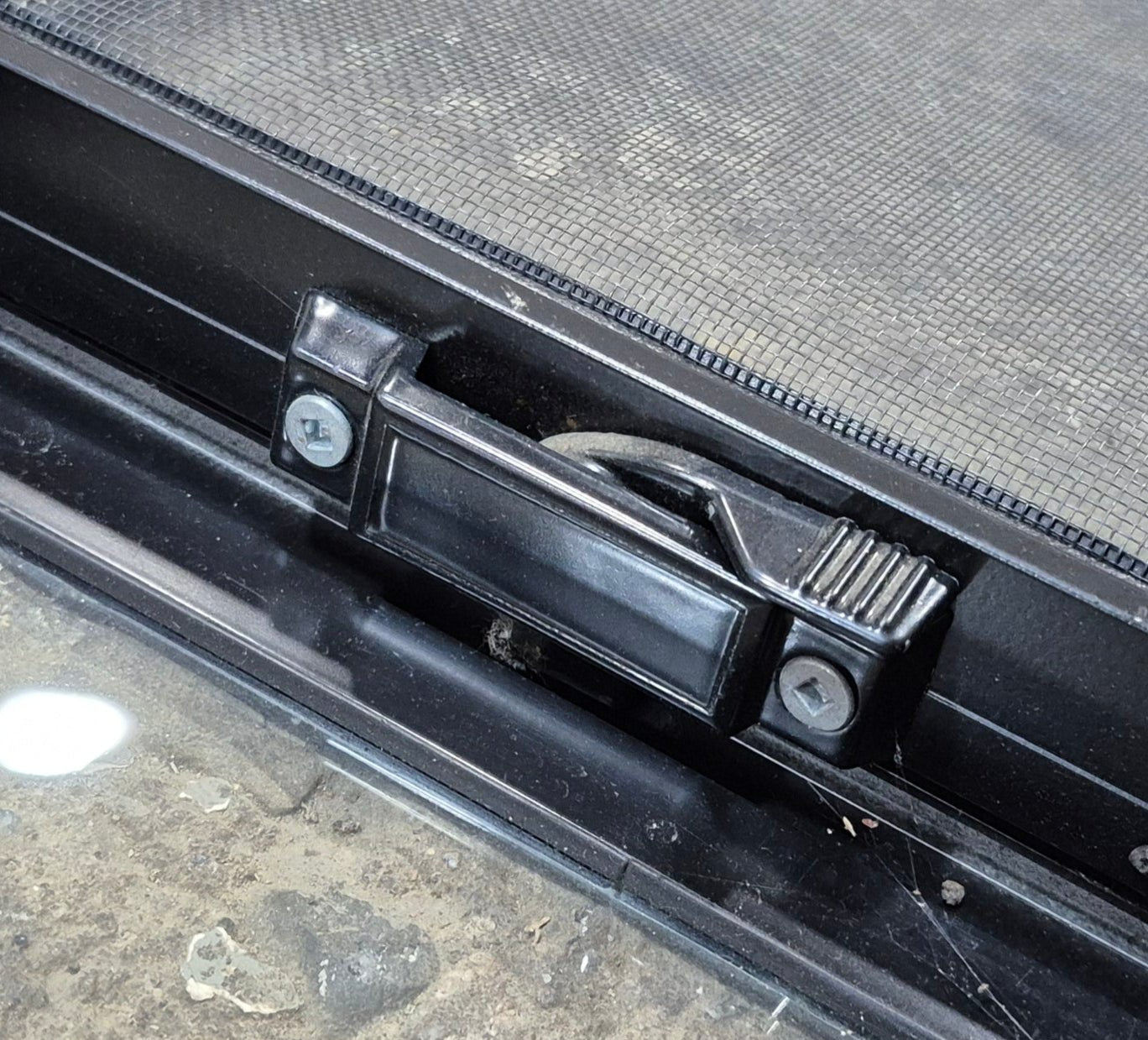 Used Black Radius Opening Window : 20 3/4