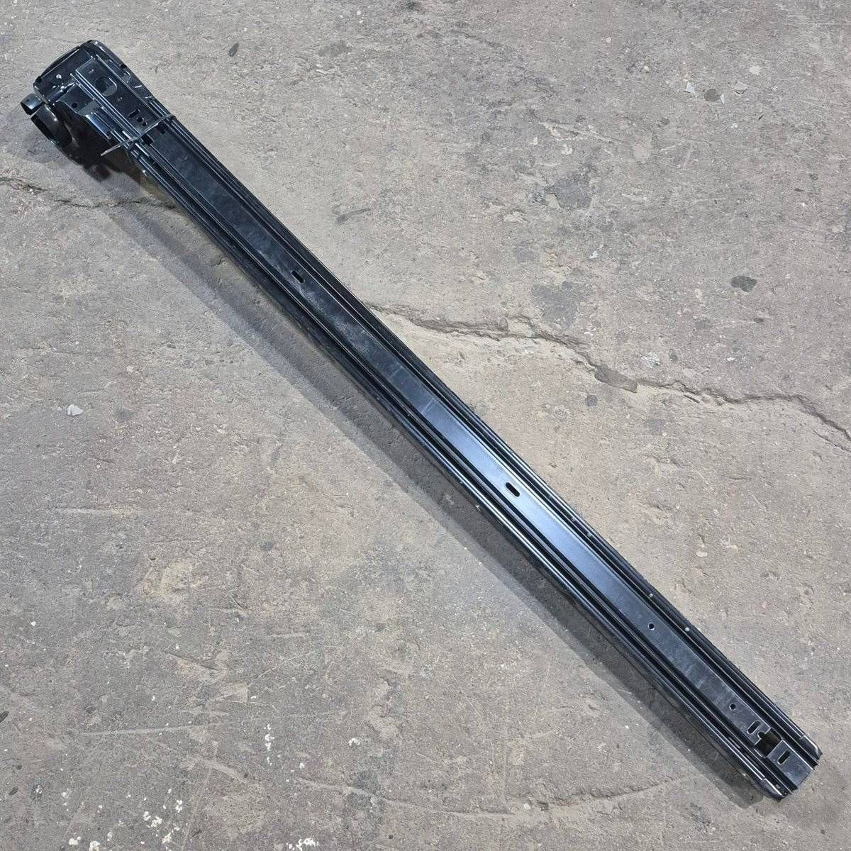 Used Carefree Awning Arm, Idler (Rear) Non - Powered, Steep Pitch, Black, 59" - Travel'r , R001508BLK - Young Farts RV Parts