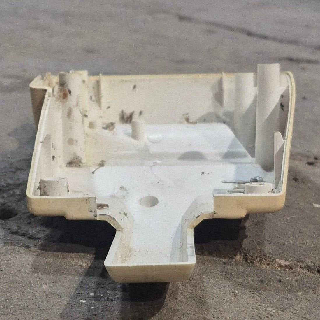 Used Carefree Drive/ Front Arm Head Cover, Back Only, White - Travelr , R001328WHT - Young Farts RV Parts