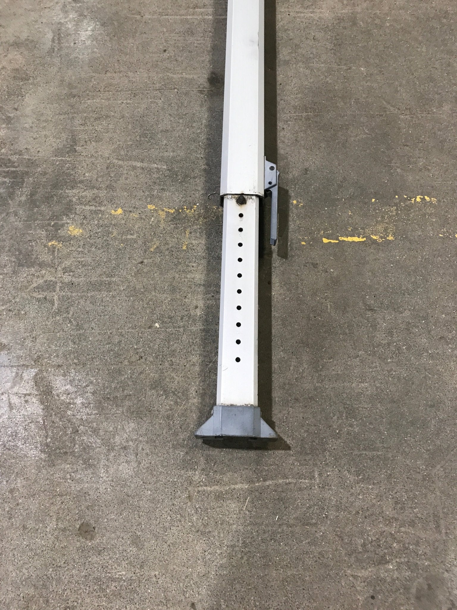 Used CareFree Fiesta Single Manual Arm - Young Farts RV Parts