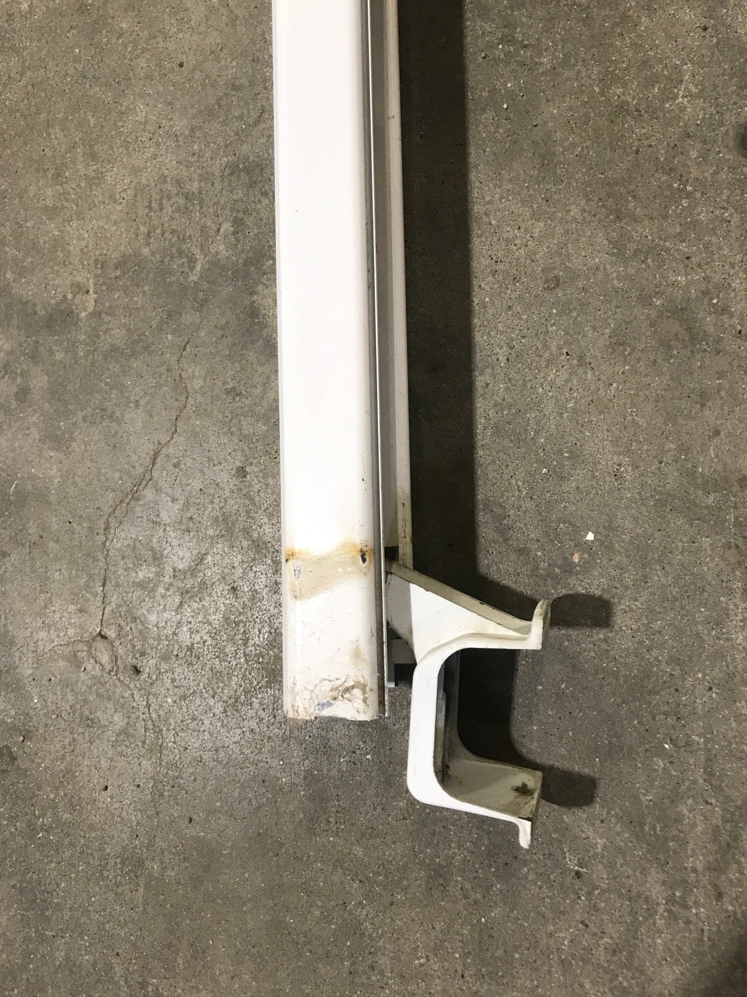 Used CareFree Fiesta Single Manual Arm - Young Farts RV Parts