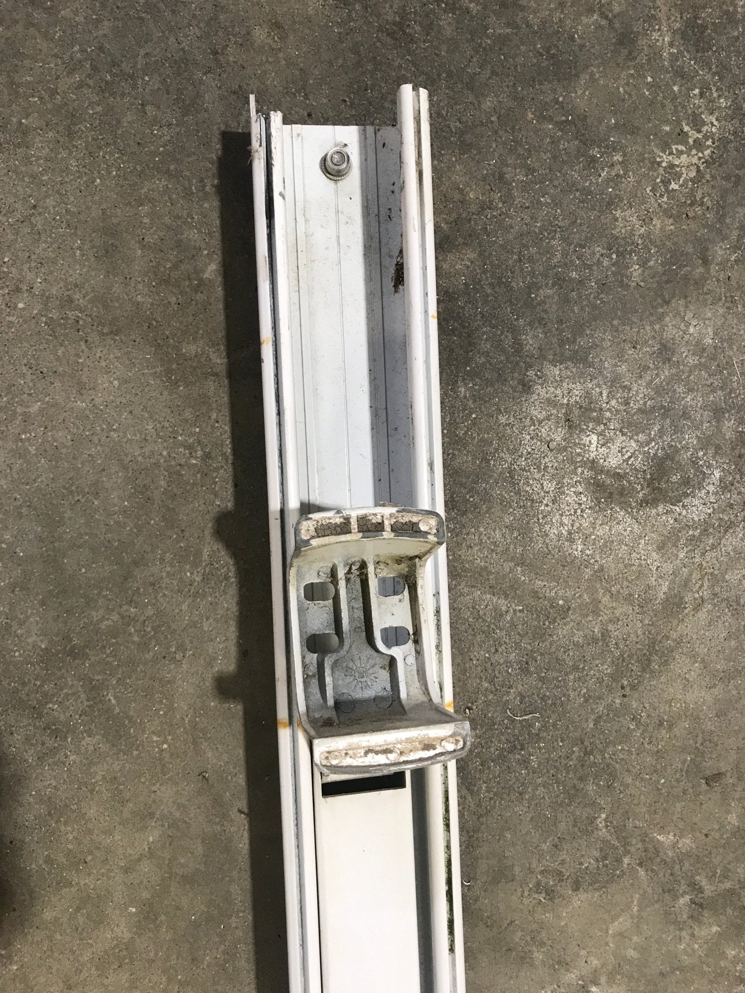 Used CareFree Fiesta Single Manual Arm - Young Farts RV Parts