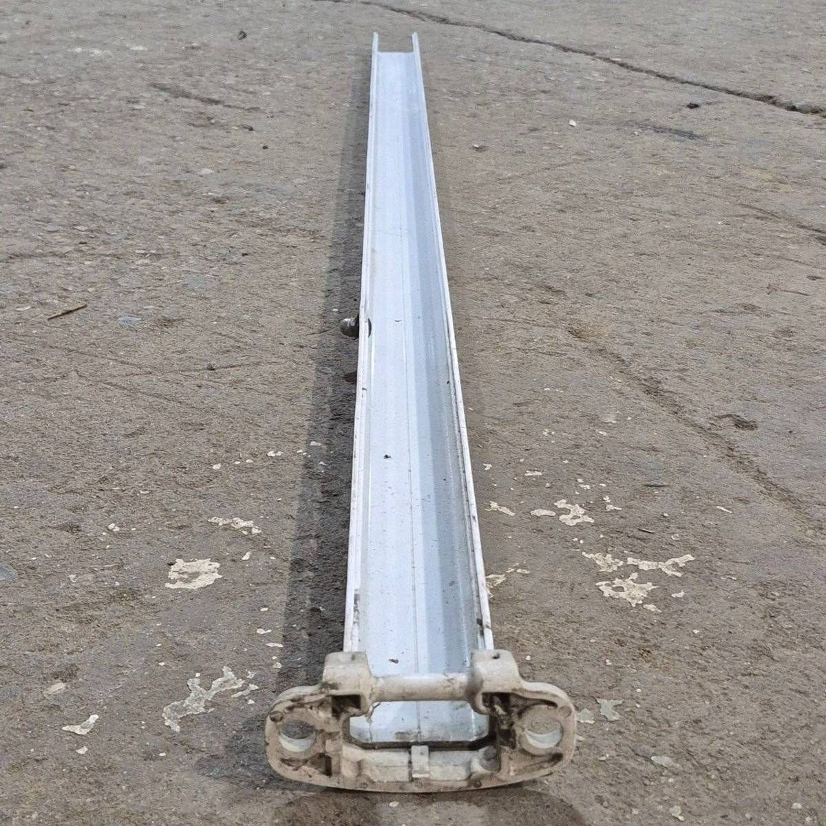 Used Carefree Lower Main Arm, White, 56