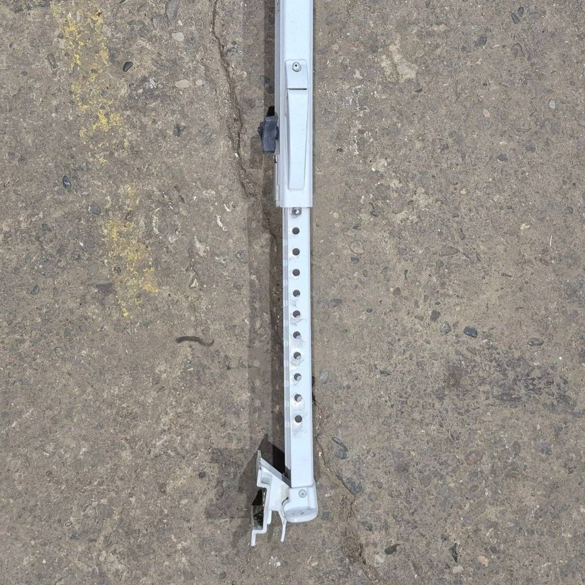 Used Carefree Single Manual Arm - R00411 - 301 - 55 - Young Farts RV Parts
