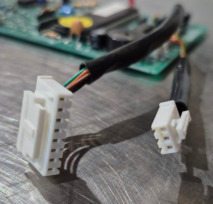 Used Carrier Air - V A/C Ceiling Assembly Control Board - 71DQ6A5501A - Young Farts RV Parts