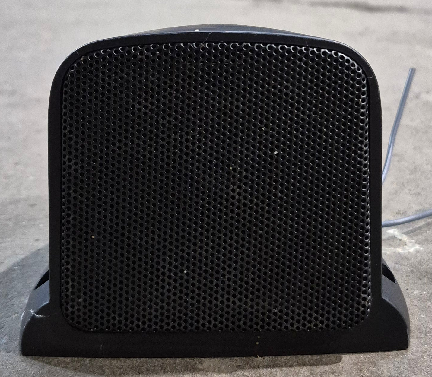 Used Ceiling Mount Speaker - Young Farts RV Parts