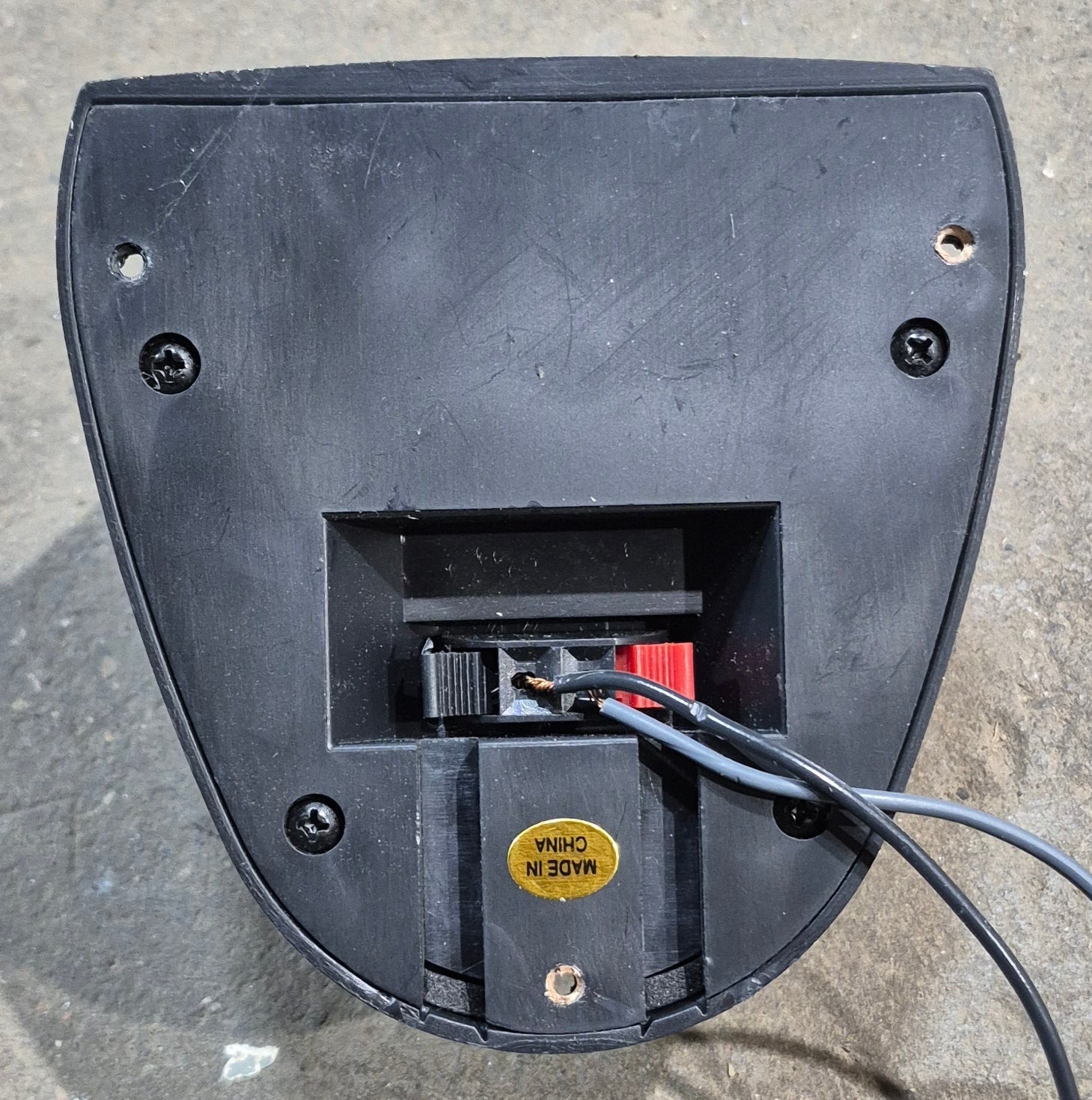 Used Ceiling Mount Speaker - Young Farts RV Parts