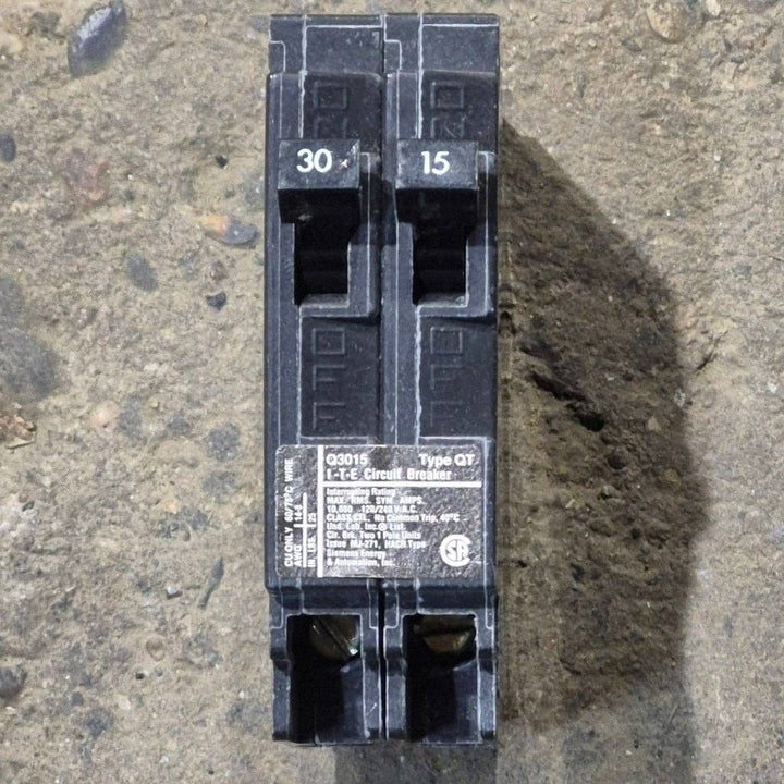 Used Circuit Breaker, Dual Pole 15/30 AMP - Q3015 - Young Farts RV Parts