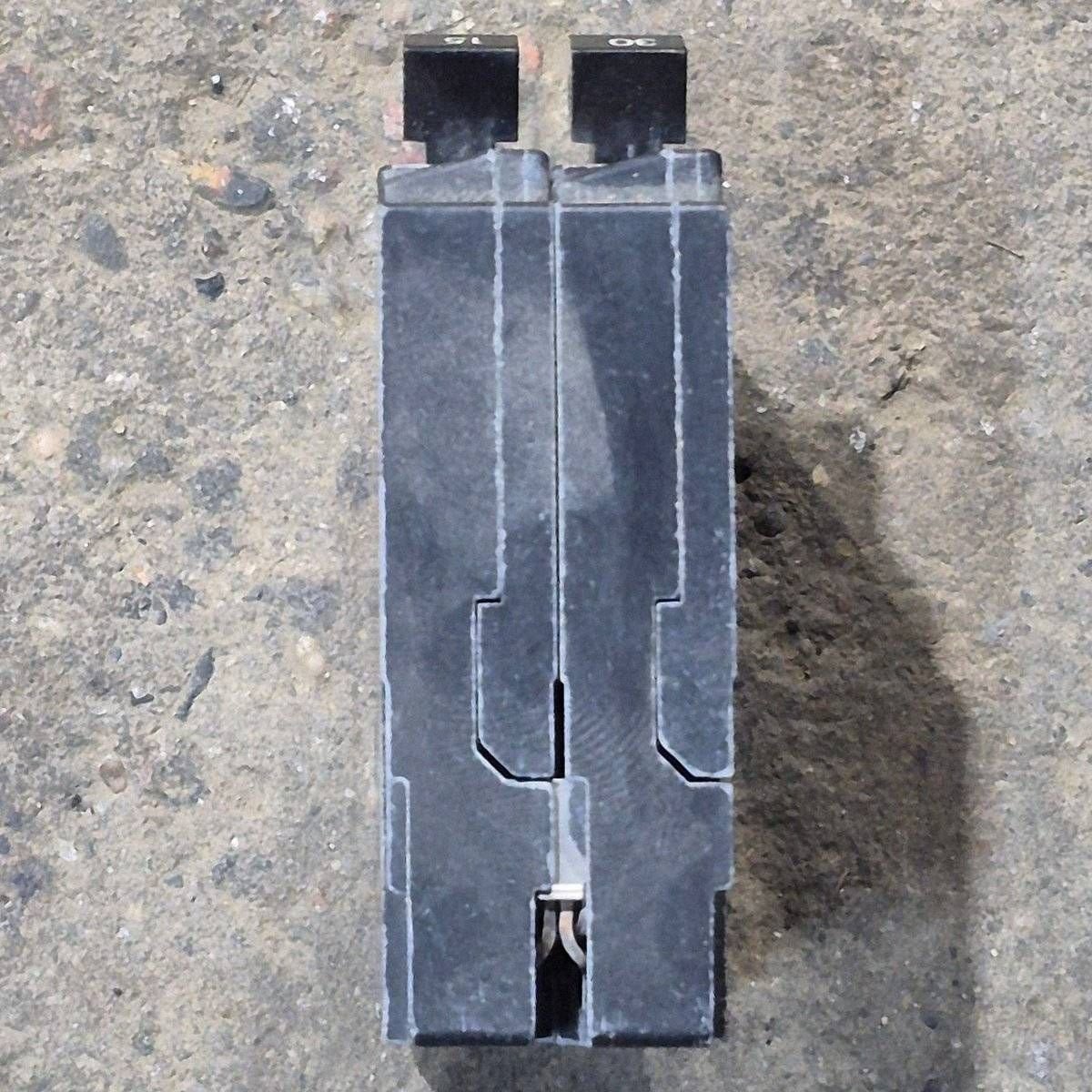 Used Circuit Breaker, Dual Pole 15/30 AMP - Q3015 - Young Farts RV Parts