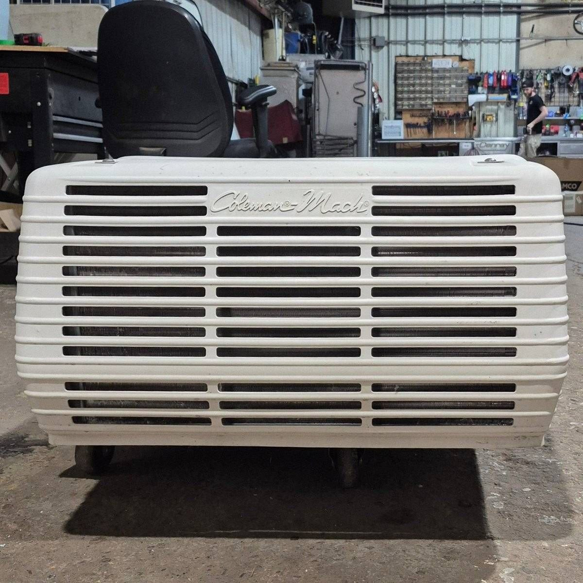 Used Coleman Air Conditioner Head Unit, 15000 BTU, Cool Only - 8633B676 , Mach 15 - Young Farts RV Parts