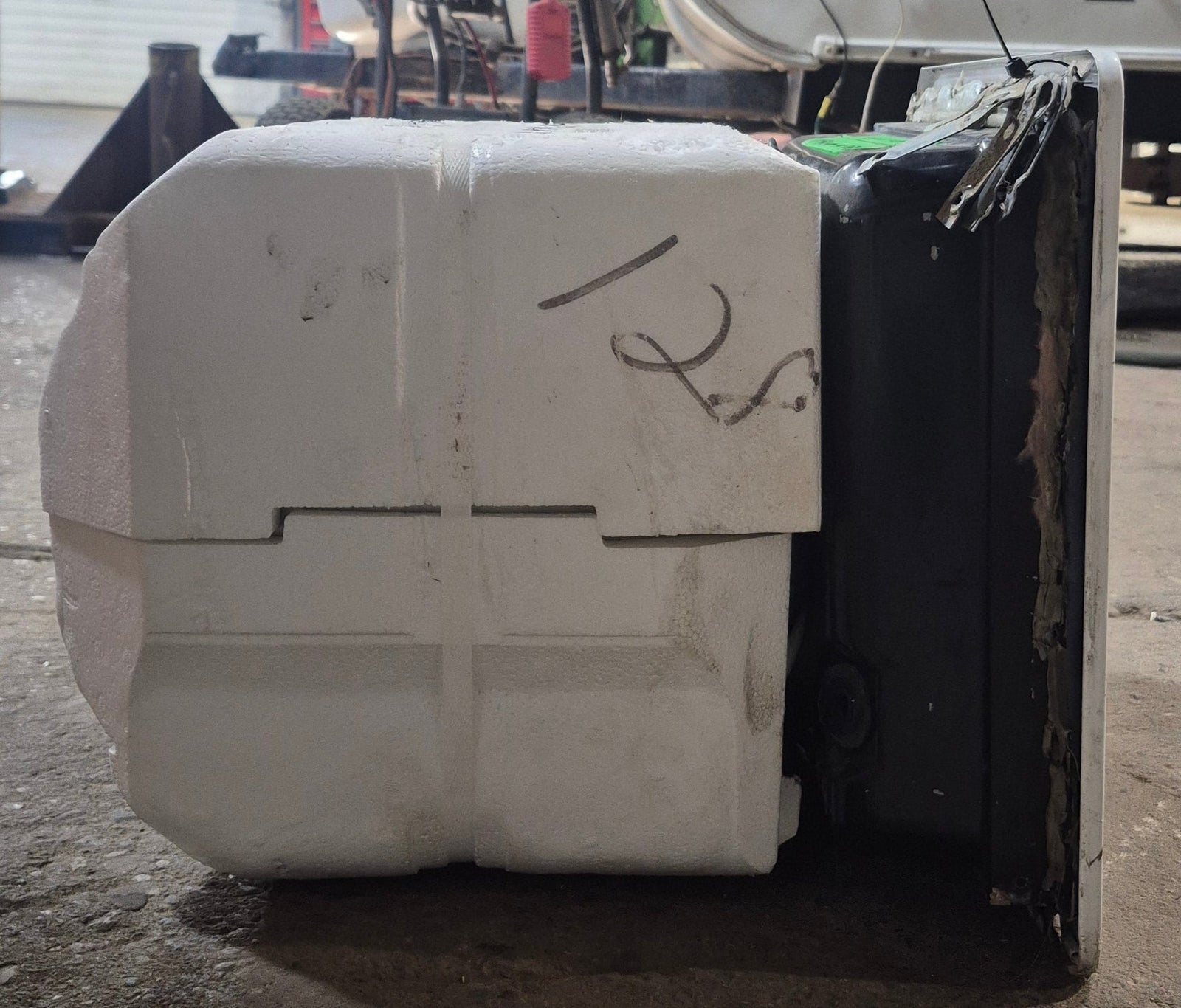 Used Complete Atwood Hot Water Heater, 6 Gal. - G6A - 8E - Young Farts RV Parts