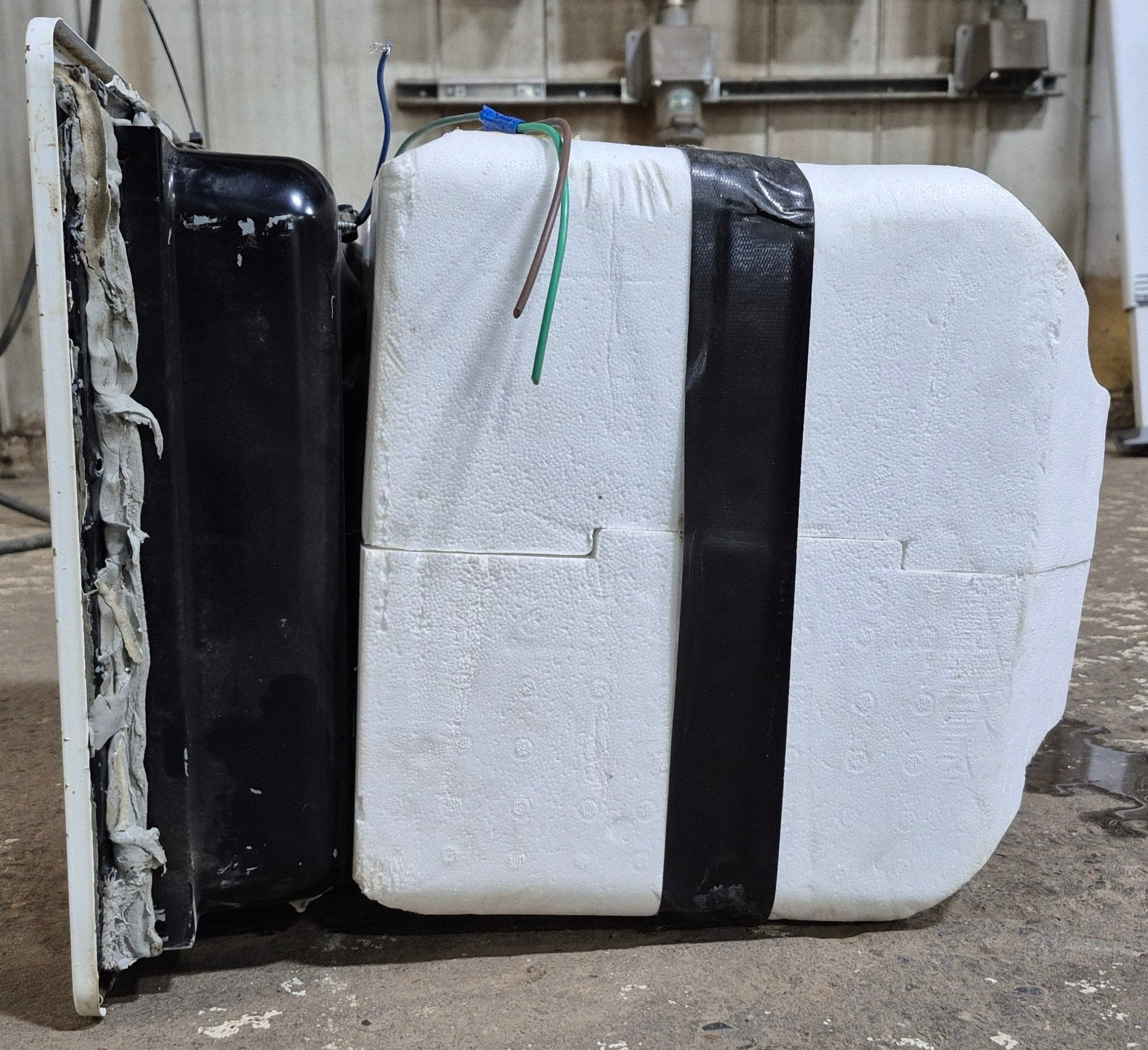 Used Complete Atwood Hot Water Heater, 6 Gal. - G6A - 8E - Young Farts RV Parts