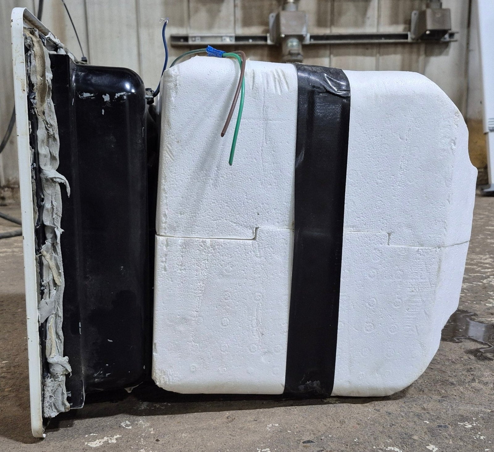 Used Complete Atwood Hot Water Heater, 6 Gal. - G6A - 8E - Young Farts RV Parts